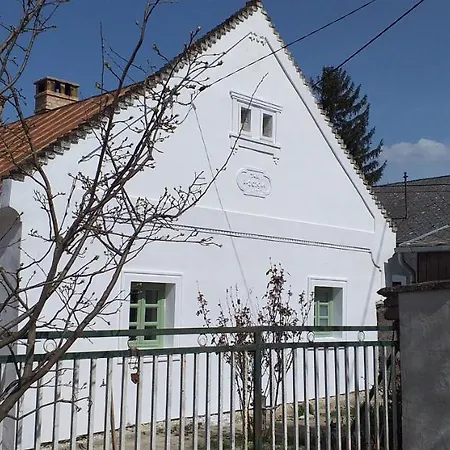 Vigánd Maison d'hôtes *